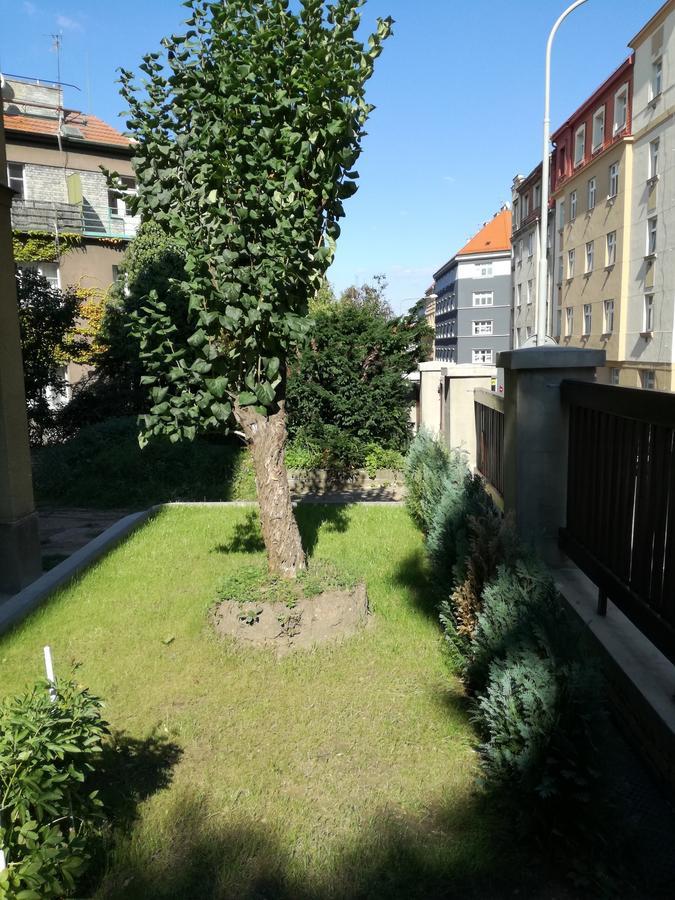Jezerka Apartments Prague Exterior photo